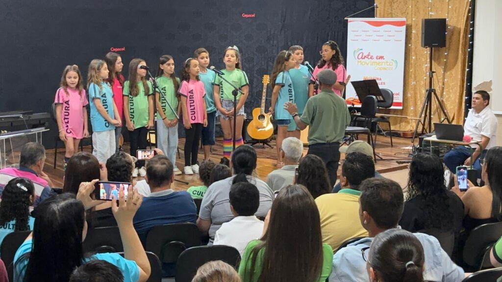 Departamento de Cultura realiza Recital Natalino com lindas apresentações