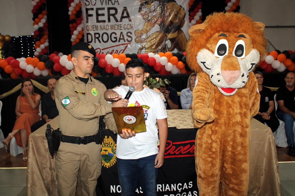 Mais de 150 alunos da Rede Municipal participaram da Formatura do Proerd 2024