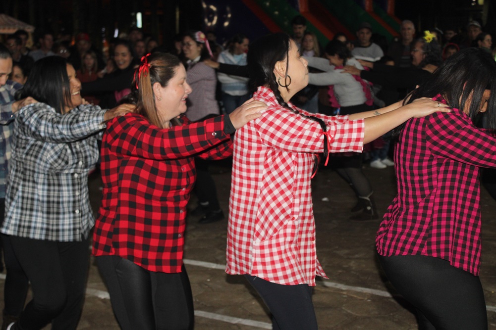 Cultura e Tradição em Festa: Arraiá Cultural anima a noite de sexta em Moreira Sales